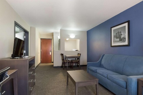 SureStay Plus Hotel by Best Western Houston Medical Center image 32
