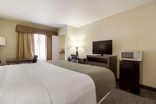 SureStay Plus Hotel by Best Western Houston Medical Center image 9